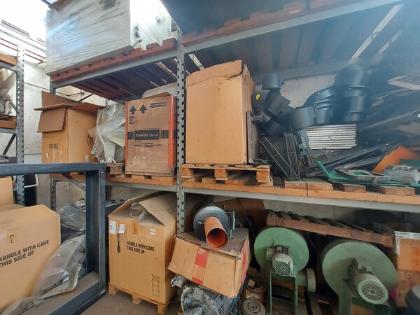 31#7333 Scaffalatura con componentistica gruppi elettrogeni in vendita - foto 13