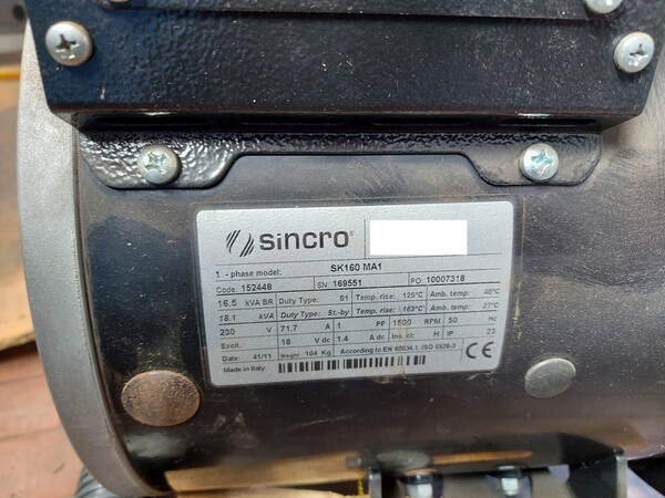 31#7333 Scaffalatura con componentistica gruppi elettrogeni in vendita - foto 20