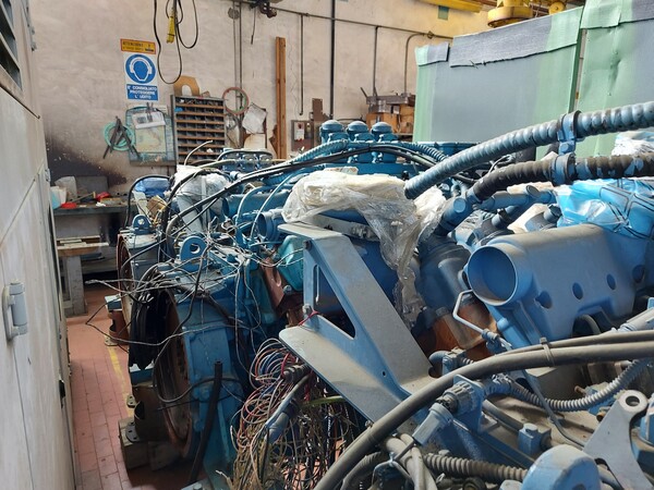 42#7333 Blocchi motore MTU in vendita - foto 3
