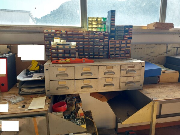 48#7333 Attrezzature e materiali da officina elettrica in vendita - foto 10