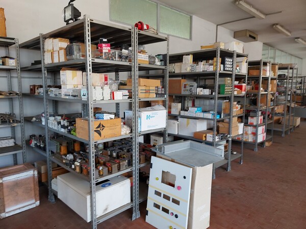 48#7333 Attrezzature e materiali da officina elettrica in vendita - foto 34