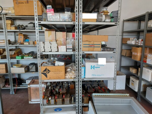 48#7333 Attrezzature e materiali da officina elettrica in vendita - foto 35
