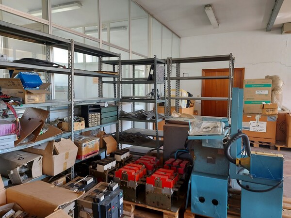 48#7333 Attrezzature e materiali da officina elettrica in vendita - foto 41