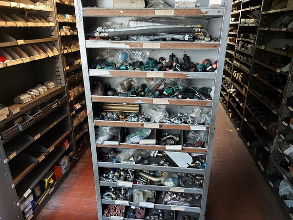 8#7333 Ricambi meccanici ed elettrici in vendita - foto 10