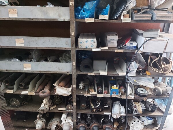 8#7333 Ricambi meccanici ed elettrici in vendita - foto 12