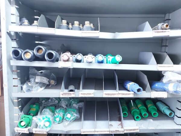 8#7333 Ricambi meccanici ed elettrici in vendita - foto 25