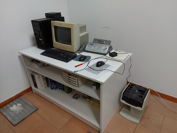 47#7341 Arredi ed attrezzatura ufficio in vendita - foto 2