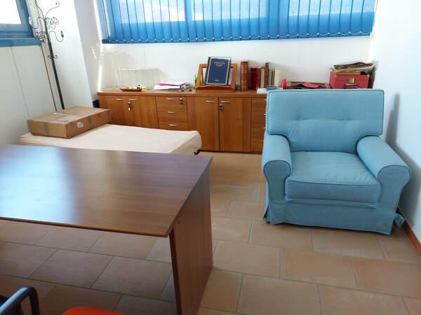 47#7341 Arredi ed attrezzatura ufficio in vendita - foto 10