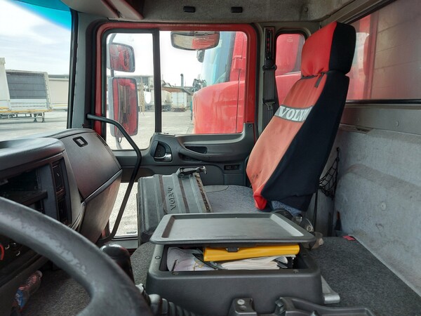 26#7342 Autocarro Volvo FL6 180 in vendita - foto 5