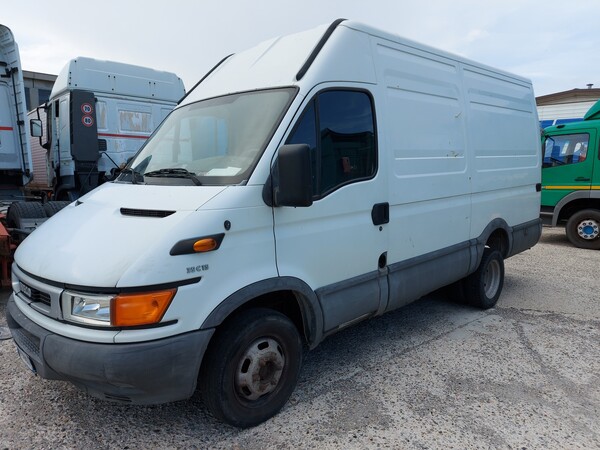 27#7342 Autocarro Iveco Daily 35C15A in vendita - foto 3