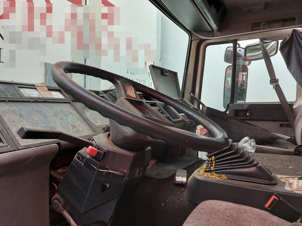 71#7342 Autocarro Volvo FL614 4X2 in vendita - foto 4