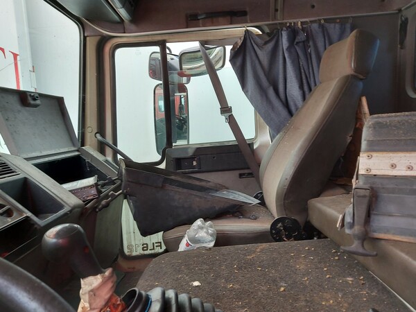 71#7342 Autocarro Volvo FL614 4X2 in vendita - foto 5