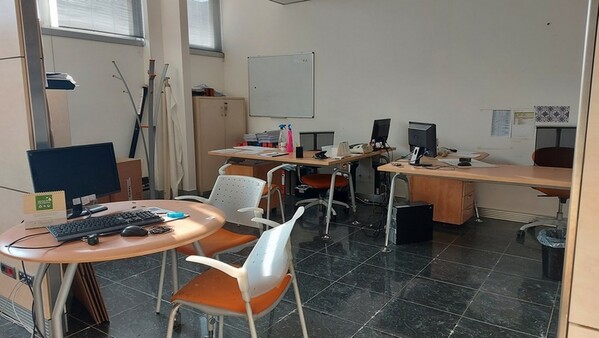 1#7345 Arredi ed attezzatura da ufficio in vendita - foto 14