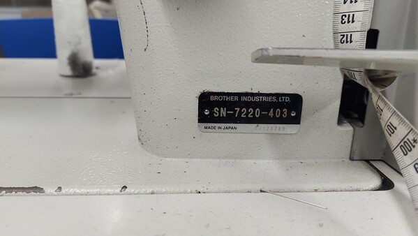 11#7345 Macchine per cucire e tavoli da stiro in vendita - foto 4