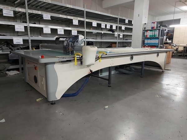 54#7345 Macchina da taglio automatica Lectra in vendita - foto 2