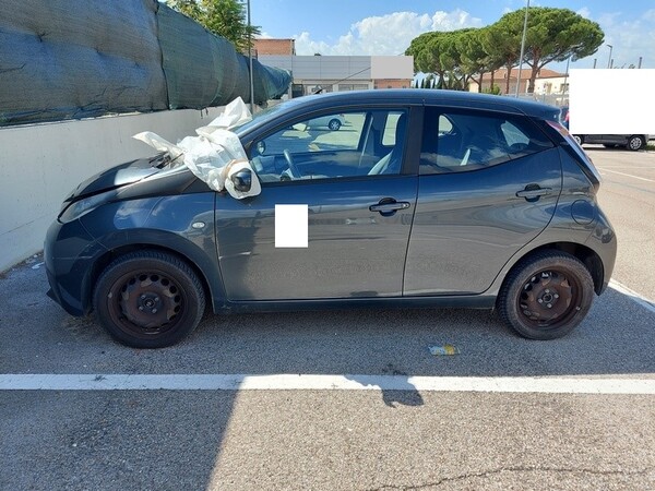 1#7350 Autovettura Toyota Aygo in vendita - foto 2