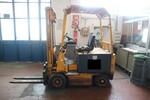 Image 1 - Pieralisi P2000 forklift - Lot 1 (Auction 7352)