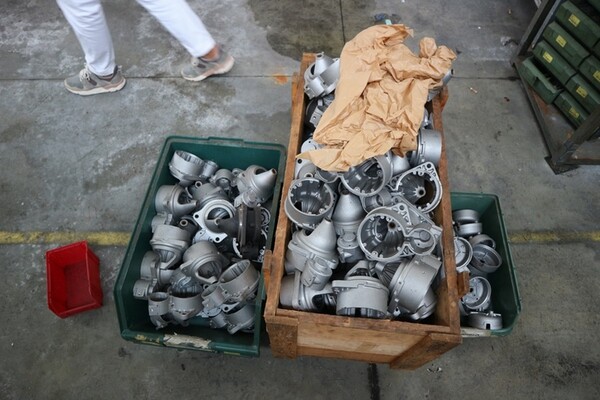 6#73520 Semilavorati ed attrezzatura per Dymastarter in vendita - foto 13