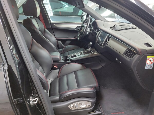 1#7377 Autovettura Porsche Macan GTS in vendita - foto 23
