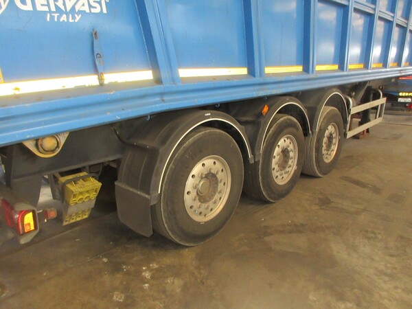 1#7379 Autocarro Iveco Stralis e semirimorchio Gervasi in vendita - foto 57