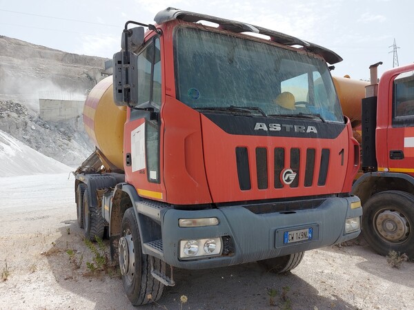 1#7383 Autobetoniera Astra in vendita - foto 2