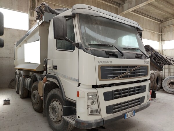Autocarri in vendita