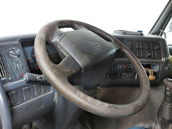 18#7383 Autocarro Volvo Truck in vendita - foto 8