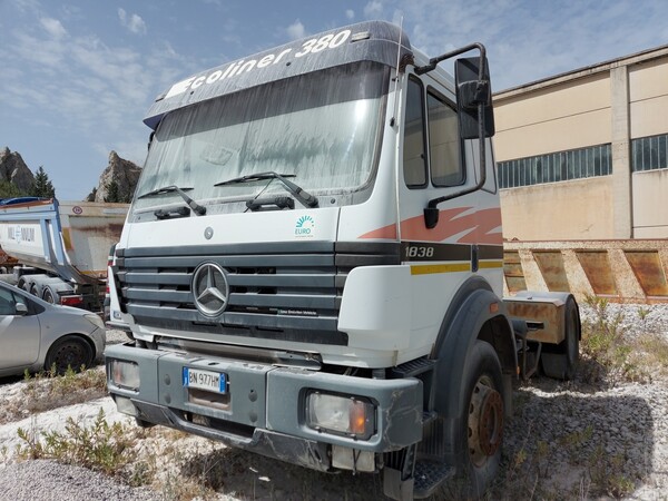 Autocarri in vendita
