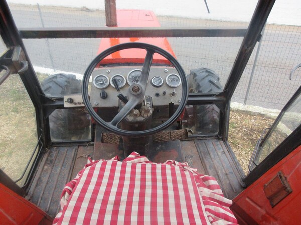 96#7395 Trattore agricolo Con cabina Ursus in vendita - foto 7