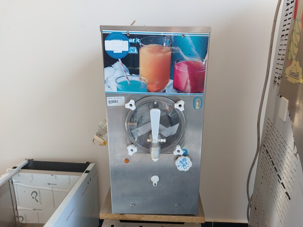 13#7396 Macchina per la produzione di granite Carpigiani in vendita - foto 1