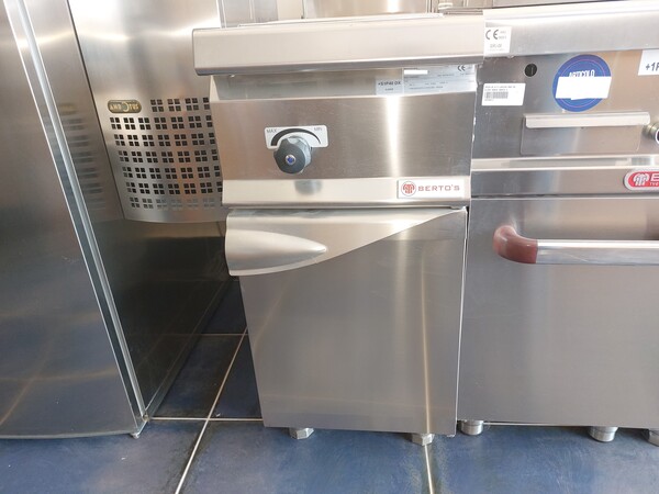 27#7396 Monoblocco bagnomaria a gas Berto's in vendita - foto 1