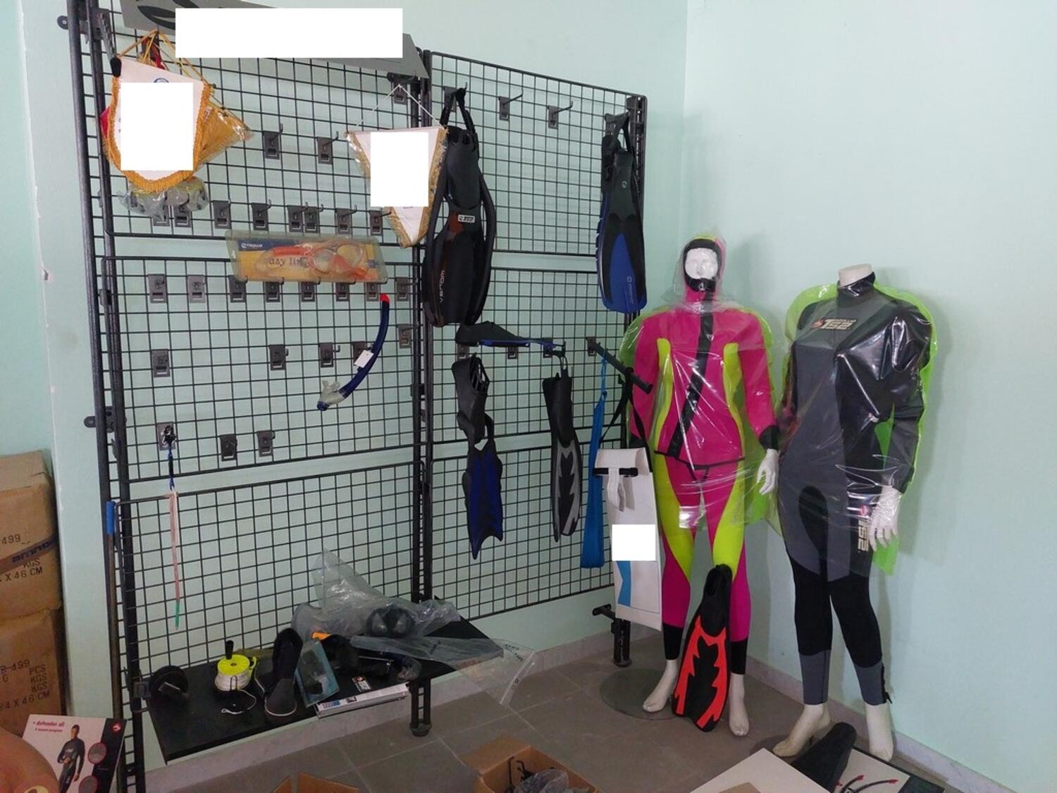 Lot Diving equipment