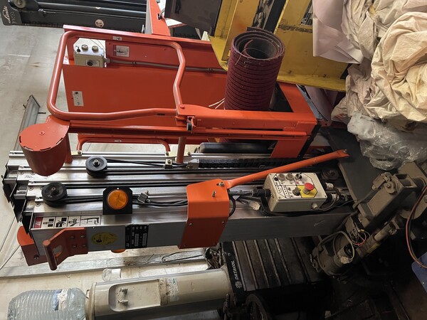 17#7401 Piattaforma verticale JLG in vendita - foto 2