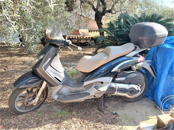 3#7403 Motociclo Piaggio Beverly in vendita - foto 1