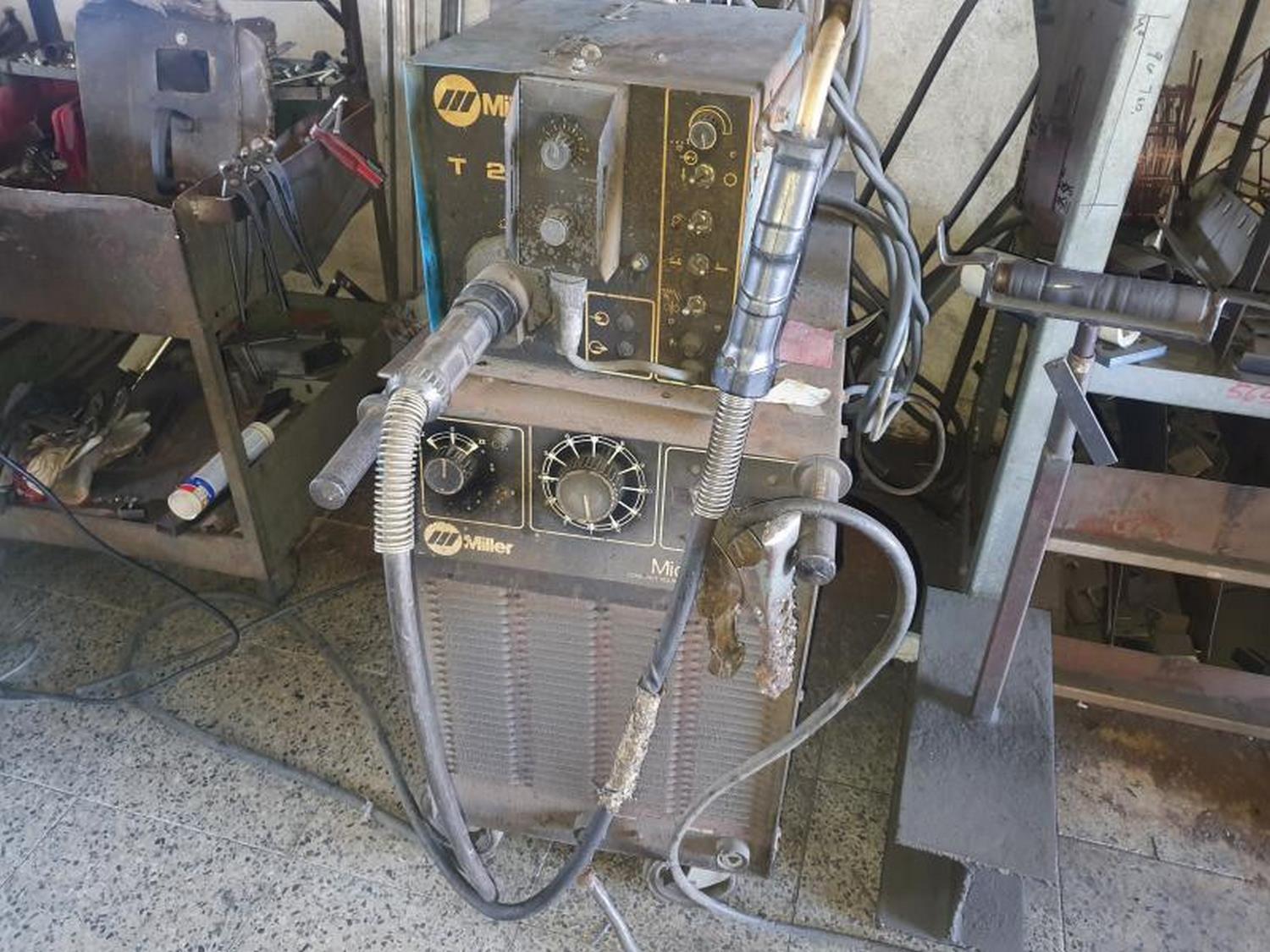 Lot Miller continuous wire welding machine