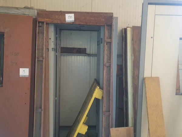 9#7404 Porte semiautomatiche e telai per porte per ascensori in vendita - foto 5