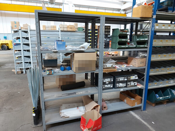 11#7405 Attrezzatura da officina e arredi ufficio in vendita - foto 10