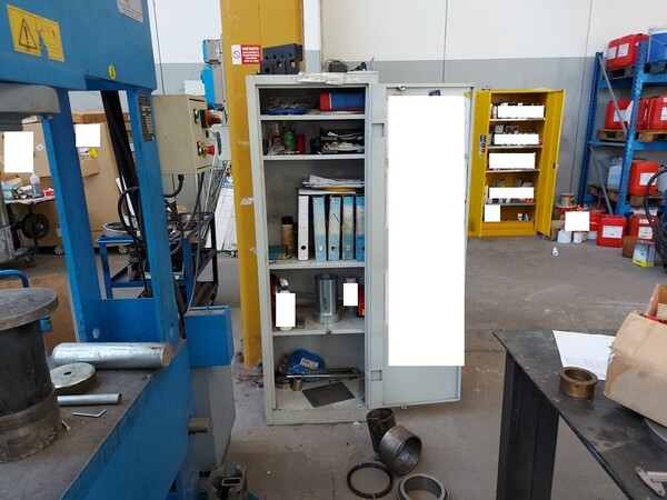 11#7405 Attrezzatura da officina e arredi ufficio in vendita - foto 32