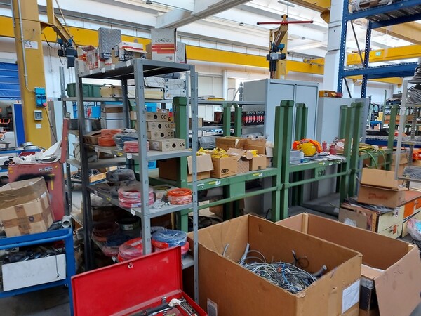 11#7405 Attrezzatura da officina e arredi ufficio in vendita - foto 33
