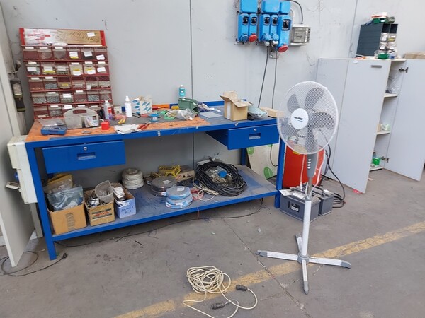 11#7405 Attrezzatura da officina e arredi ufficio in vendita - foto 35