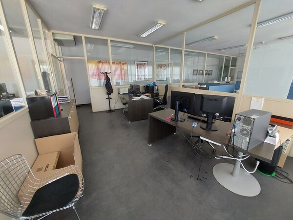 148#7405 Arredamento da ufficio in vendita - foto 1