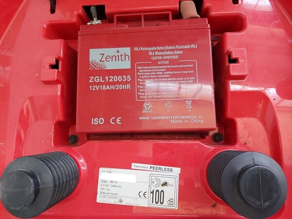 6#7405 Tosaerba ST SpA e tagliasiepe DeWalt in vendita - foto 10