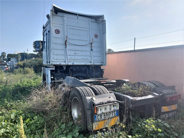 17#7408 Trattore stradale Renault in vendita - foto 4