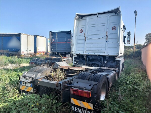 17#7408 Trattore stradale Renault in vendita - foto 5