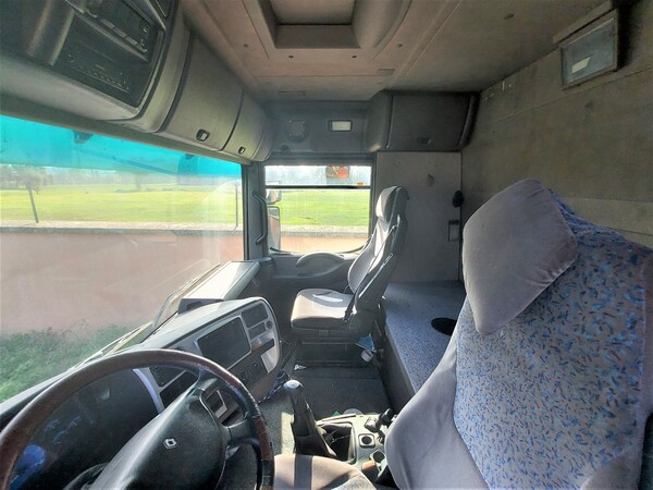 17#7408 Trattore stradale Renault in vendita - foto 14