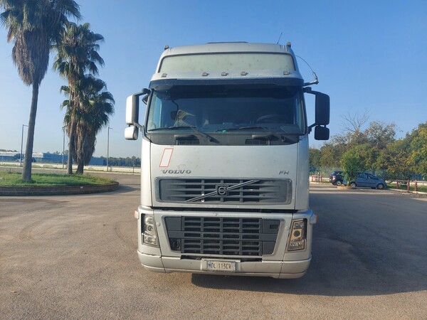 1#74080 Trattore stradale Volvo in vendita - foto 2