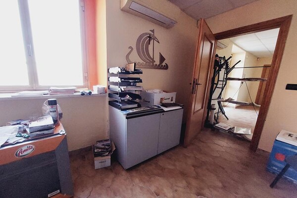 13#7415 Arredi e attrezzature per uffici e arredi casa in vendita - foto 12