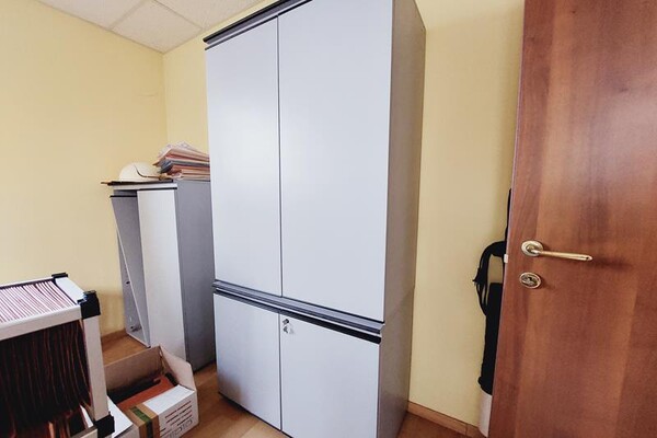 13#7415 Arredi e attrezzature per uffici e arredi casa in vendita - foto 16