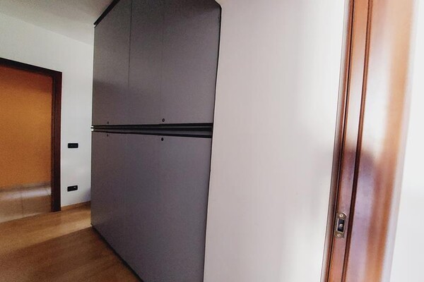 13#7415 Arredi e attrezzature per uffici e arredi casa in vendita - foto 19