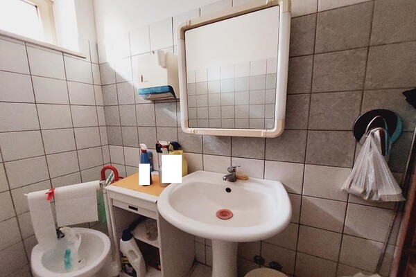 13#7415 Arredi e attrezzature per uffici e arredi casa in vendita - foto 32